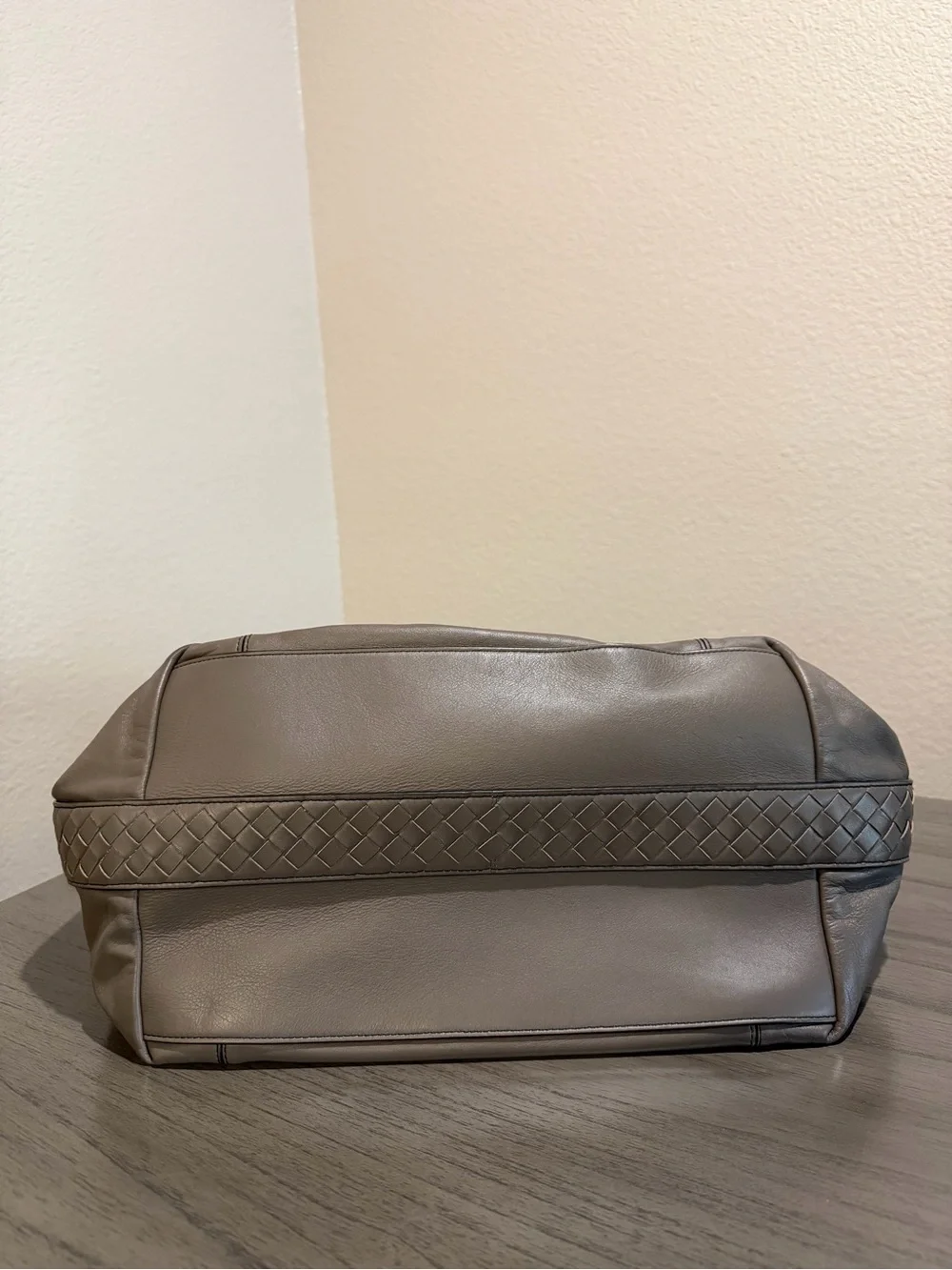 BOTTEGA VENETA Greige Gray Intrecciato Weave Hobo Bag